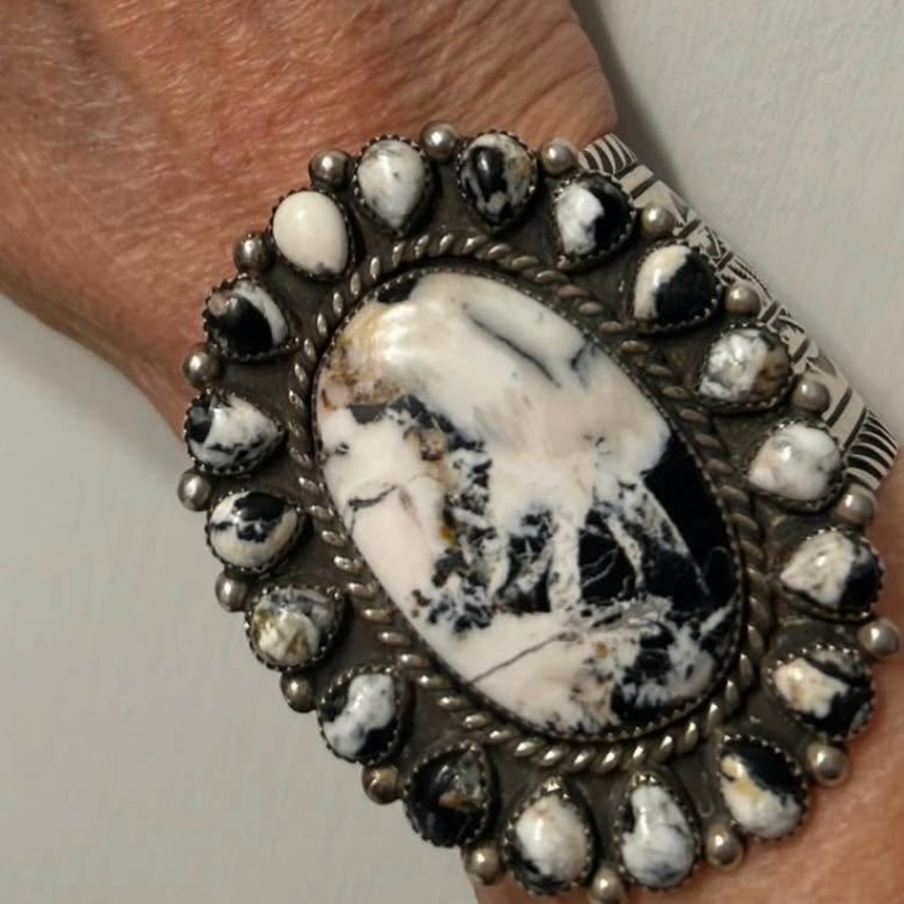 💕Signed Navajo Sterling Silver White Buffalo Wide Cuff Bracelet 7” Native